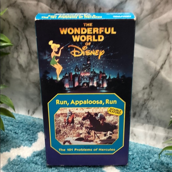 Disney double feature VHS - Picture 1 of 2
